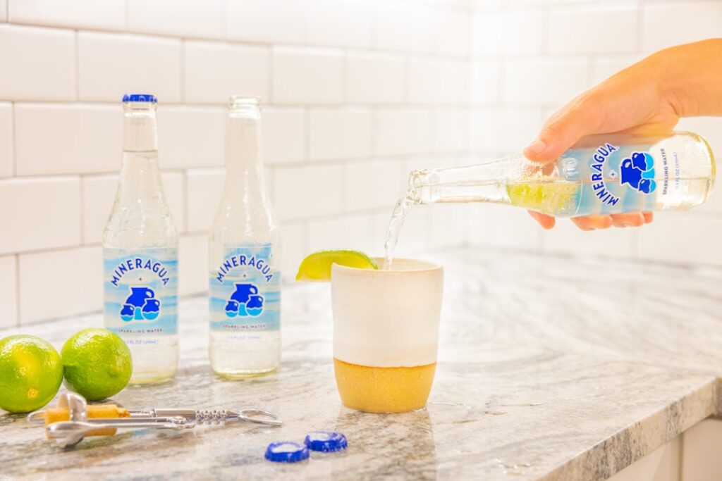 découvrez les bienfaits de l'eau alcaline pour équilibrer votre ph, améliorer votre hydratation et favoriser votre bien-être au quotidien.