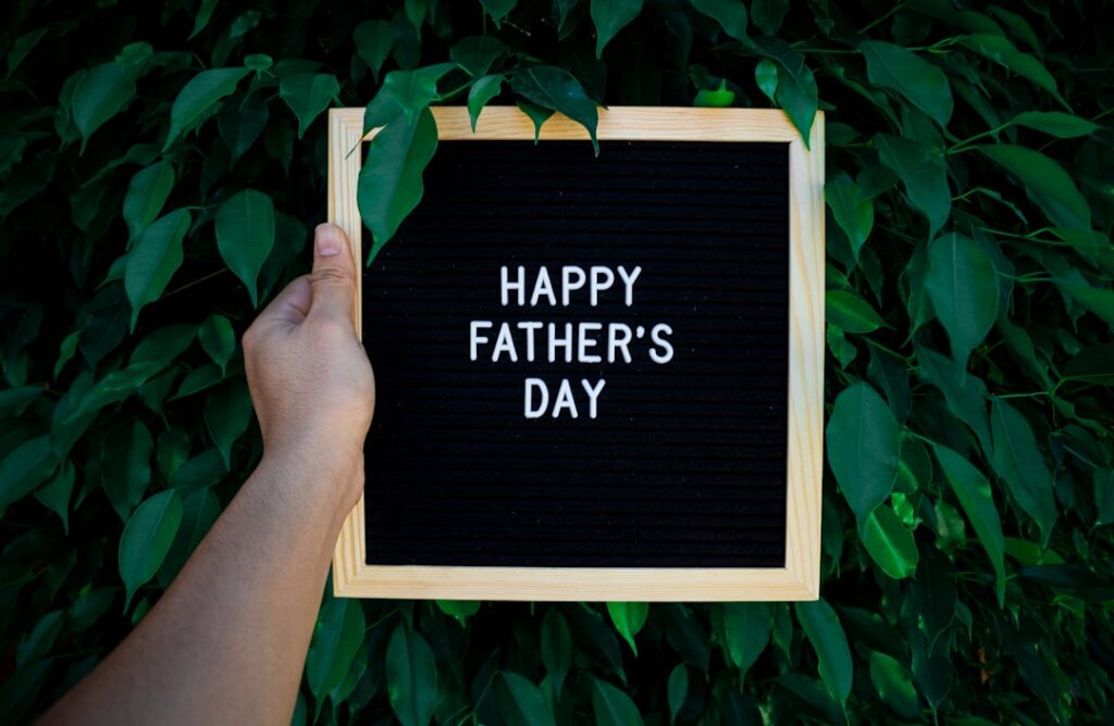 découvrez des idées originales et touchantes pour célébrer la fête des pères et rendre ce jour inoubliable pour votre papa.