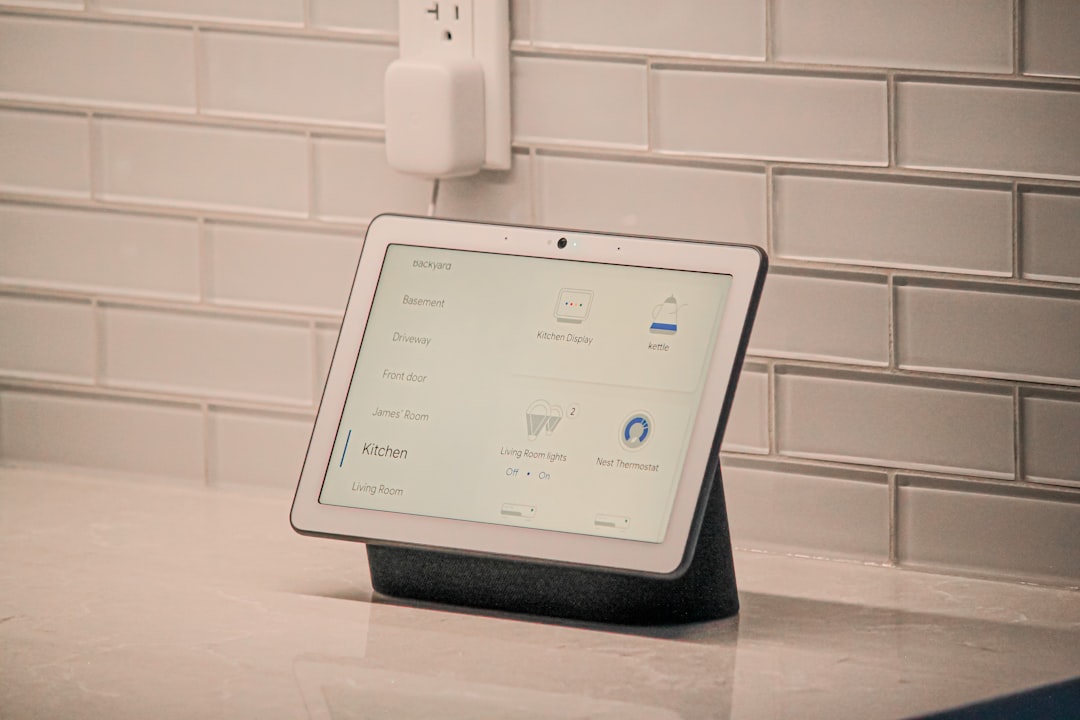 découvrez les solutions de domotique pour rendre votre maison intelligente, améliorer votre confort et augmenter votre sécurité au quotidien.