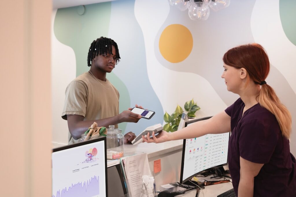 optimisez la gestion de votre réception pour améliorer l'efficacité, la satisfaction client et la coordination des équipes grâce à des solutions innovantes.