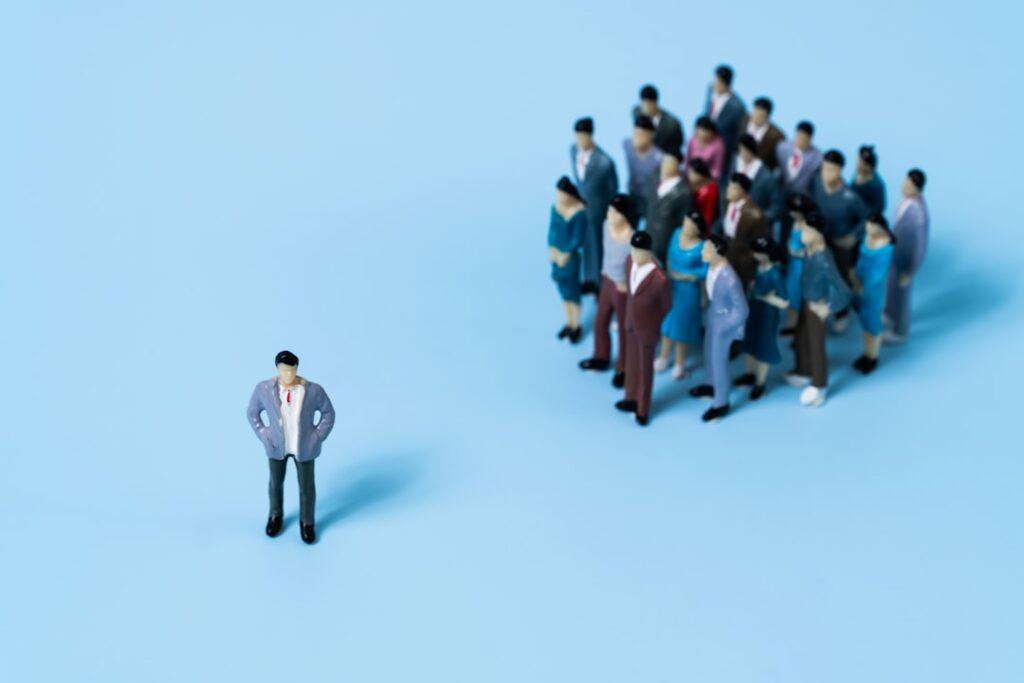 découvrez les enjeux sociaux majeurs actuels, leurs impacts sur la société, et les solutions pour favoriser un changement positif.