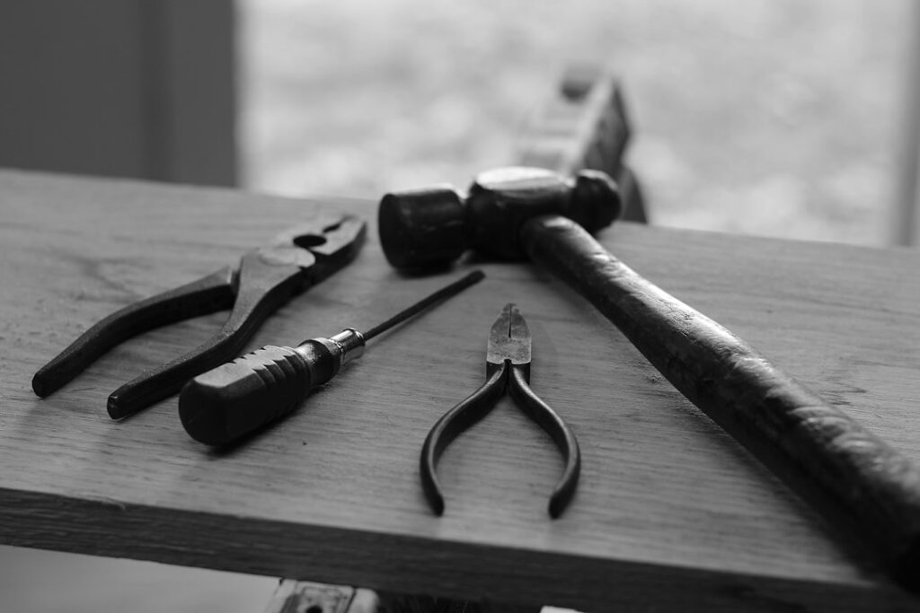 découvrez comment sélectionner les outils adaptés à vos besoins pour optimiser votre efficacité et vos résultats.