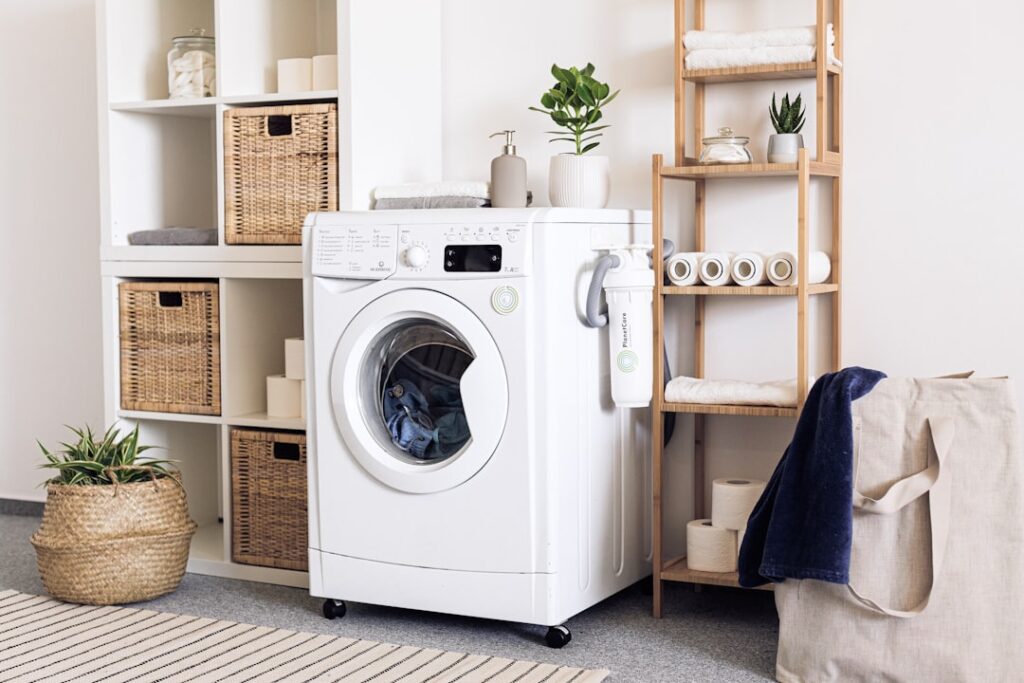 découvrez notre sélection de machines à laver performantes et économiques pour un linge impeccable au quotidien.